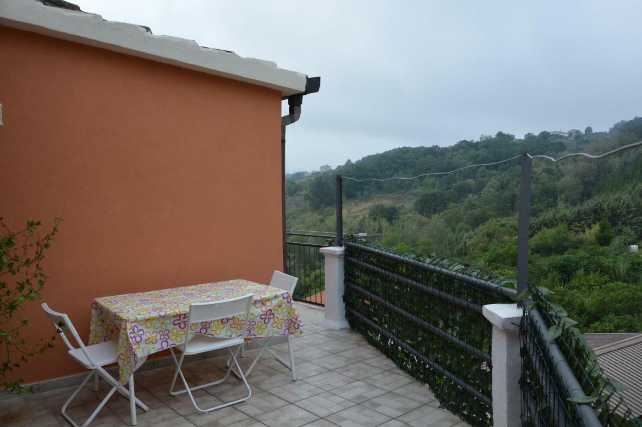 La Casa Di Zia Nina Villa Campolattaro Kültér fotó